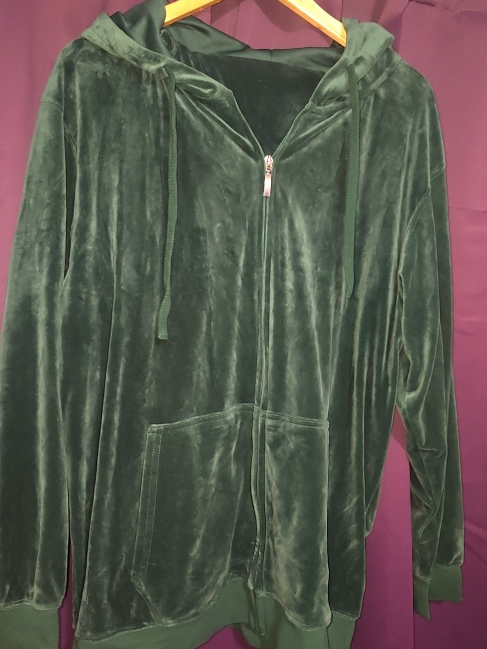 Green Velvet Zip-Up Hoodie Jacket And Pants Set